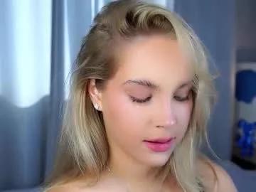 Photos of lipswithsmileonthem from Chaturbate is Freechat