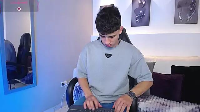 Photos of AdrianRinaldi from StripChat is Freechat