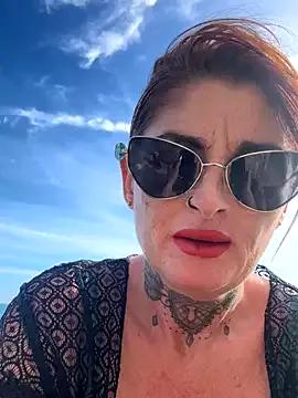 Photos of IrishmilfAnna from StripChat is Freechat