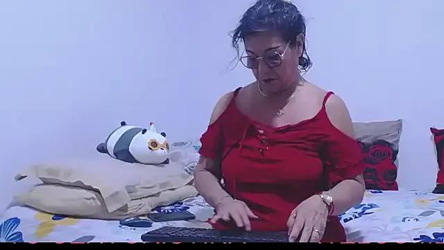 Photos of sexycristina_2 from StripChat is Freechat