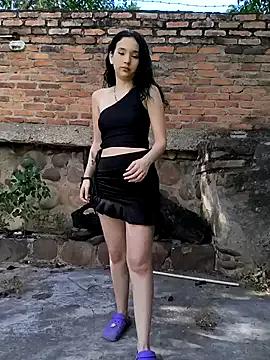 Photos of sweet_outdoor_charm from StripChat is Private