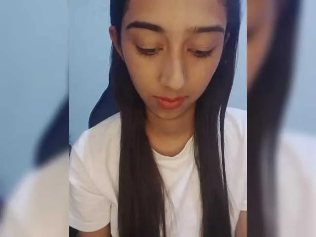 Offline AlinaPopy on BongaCams