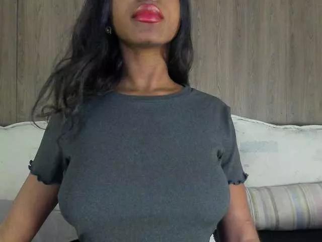 Anaisbeily on BongaCams 