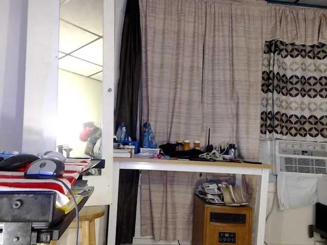 AnalTaxi on BongaCams 