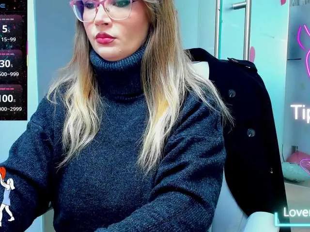 anyarosses on BongaCams 