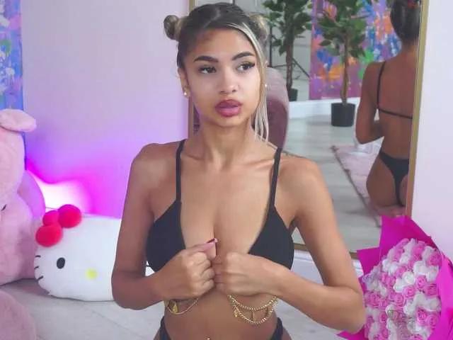 AshaYuva on BongaCams