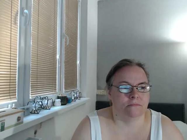 Bessy123 on BongaCams 