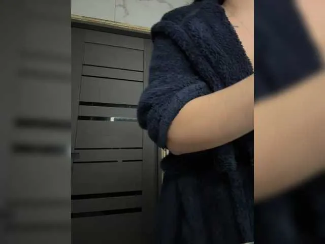 Offline Blackqyeen on BongaCams