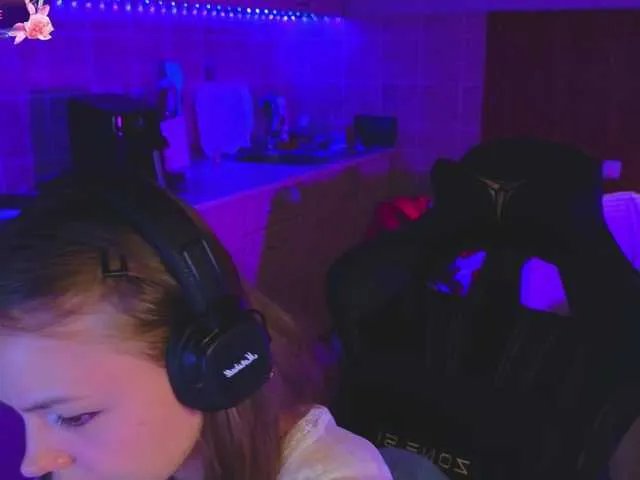 DanaCuteee on BongaCams 