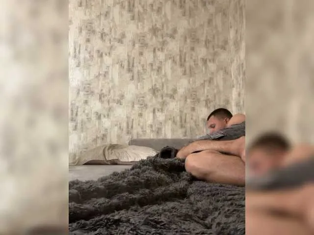 Offline DavidAndBecky on BongaCams