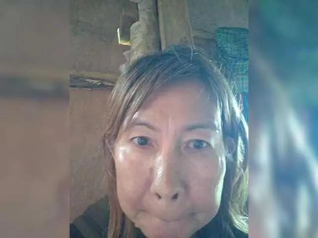 EllaStar on BongaCams 