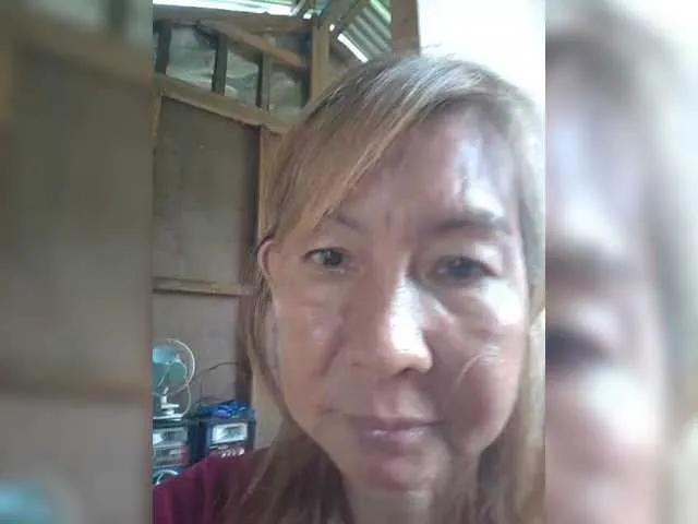 EllaStar on BongaCams 