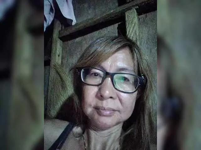 EllaStar on BongaCams 