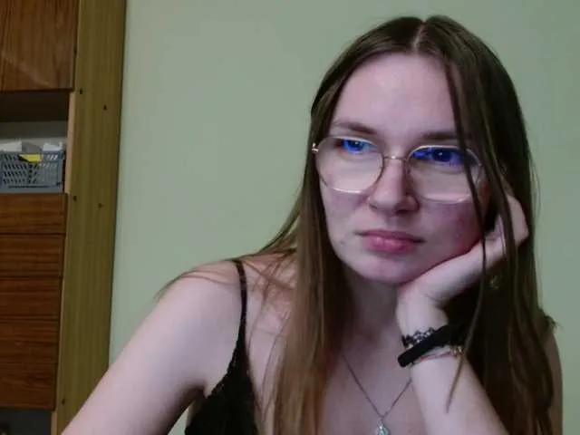 Ellyxcute on BongaCams 