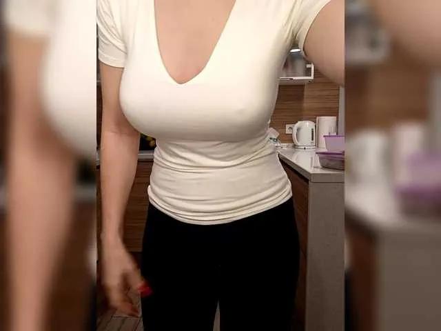 EnergyGirl —     )