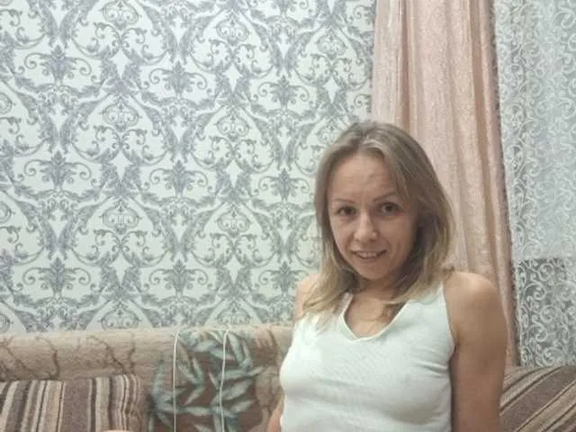 Offline Helga-Love on BongaCams