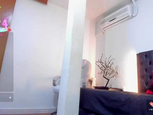 ivi-lopezz on BongaCams 