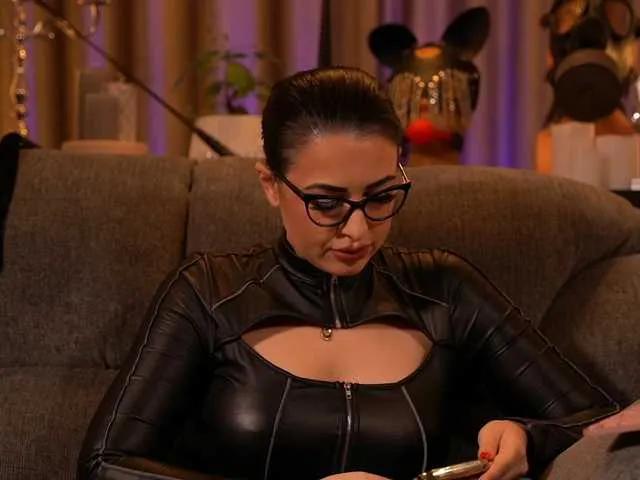 KellyKent on BongaCams 