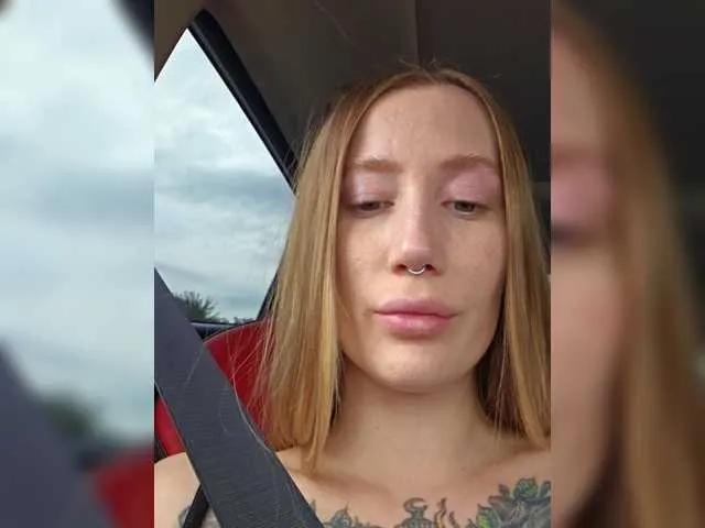 lana-lana03 on BongaCams 