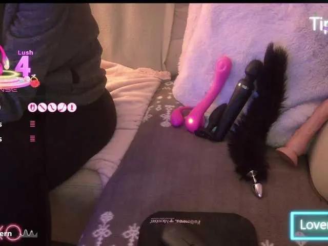 LISACAM2CAM — Kindness, generosity, great vibes, C2C, fuck me like in real and cum together