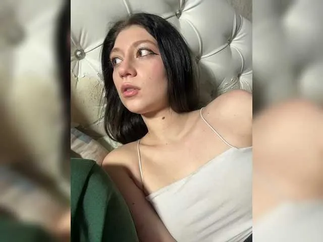 Offline LuckyStar on BongaCams