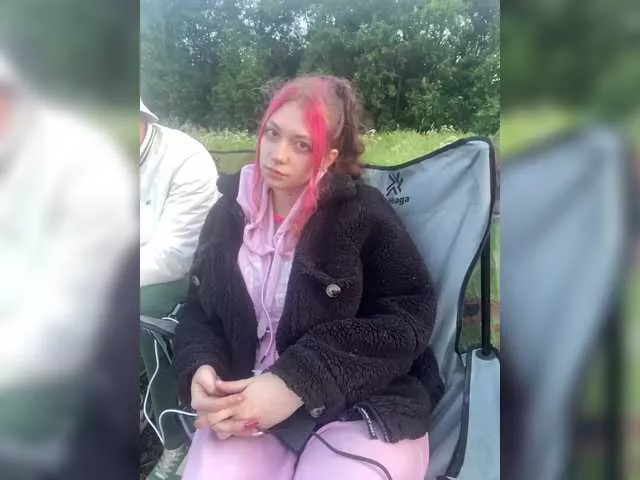 Offline LuckyStar on BongaCams