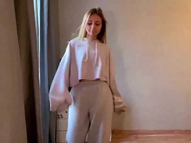 Offline PinkPetal on BongaCams