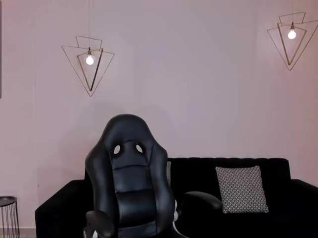 RossieRhoades on BongaCams 