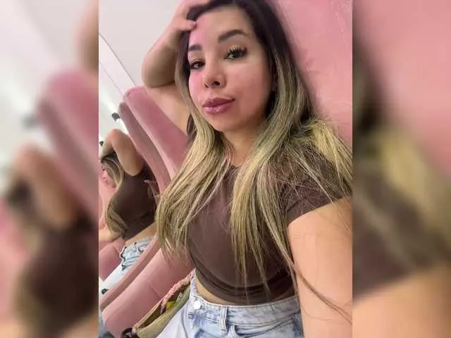 Offline sabrinacherry on BongaCams