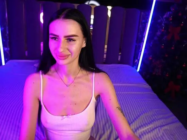 Offline SnowWhiteee on BongaCams