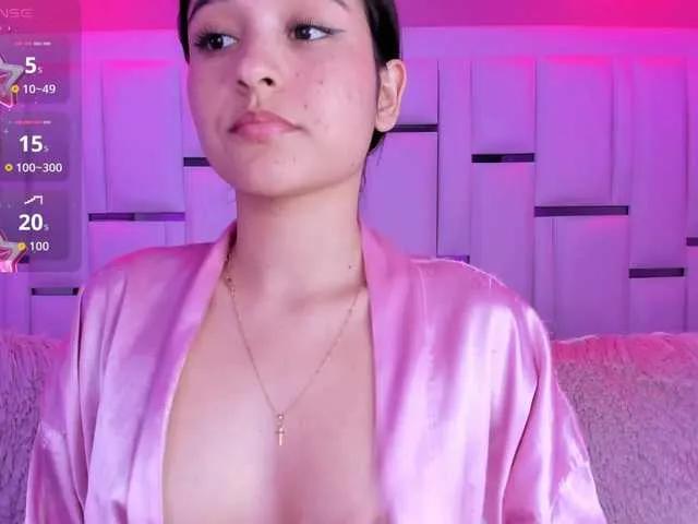 SophieeJacobs on BongaCams