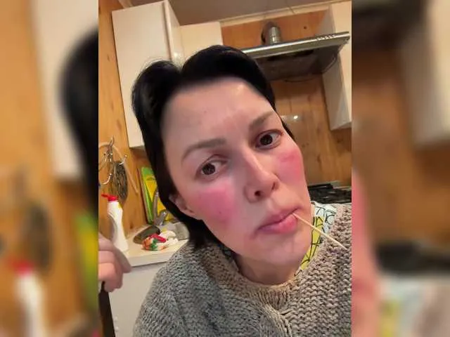 Offline vik77777A on BongaCams