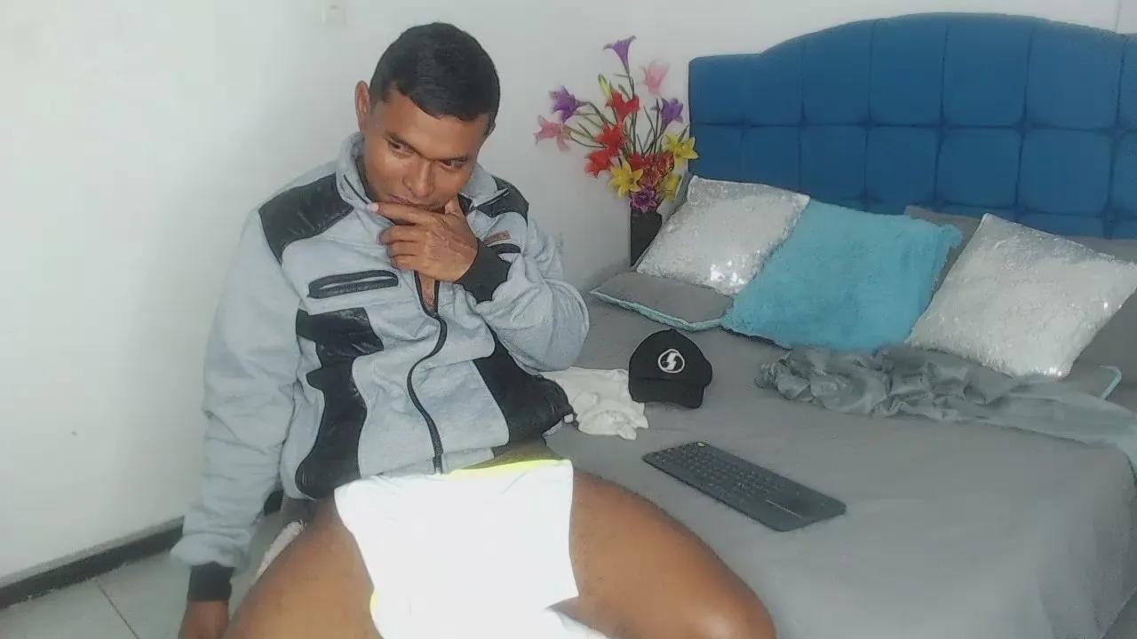 Adam_Morgan2 on Cam4 