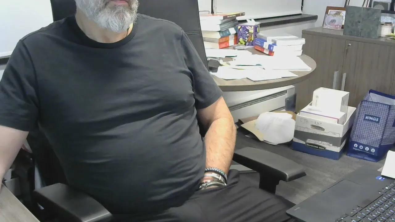 alpha_dom_rough on Cam4