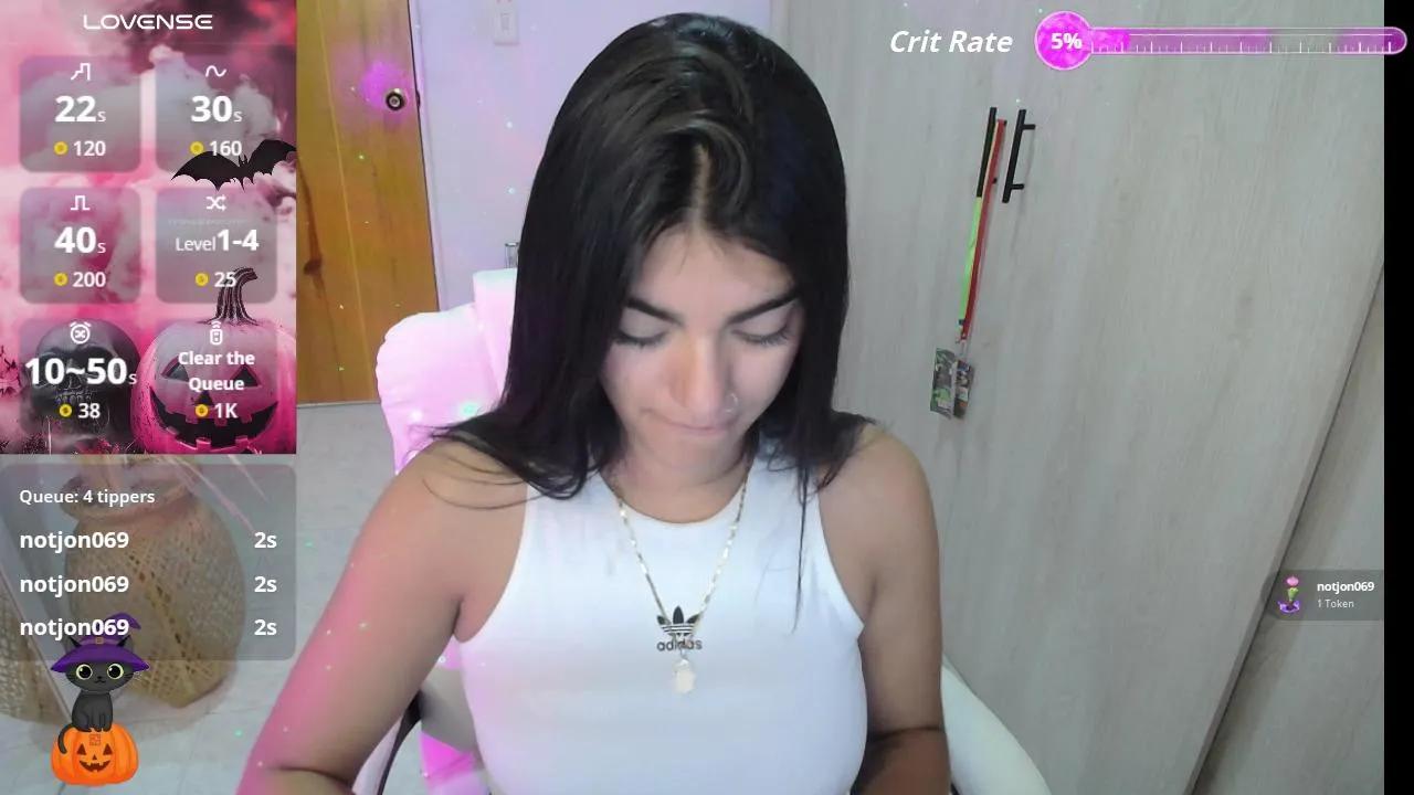 Amara_silk on Cam4 