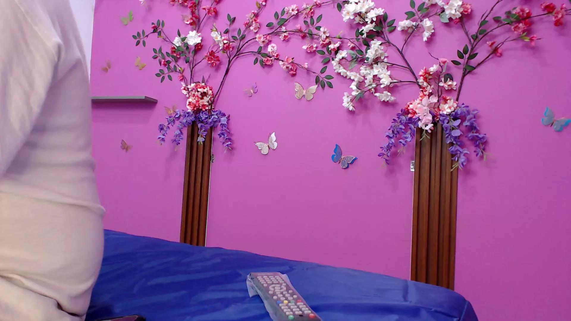 analdeepaleja18 on Cam4 