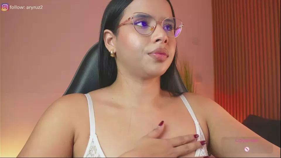 arya_ruiz on Cam4 