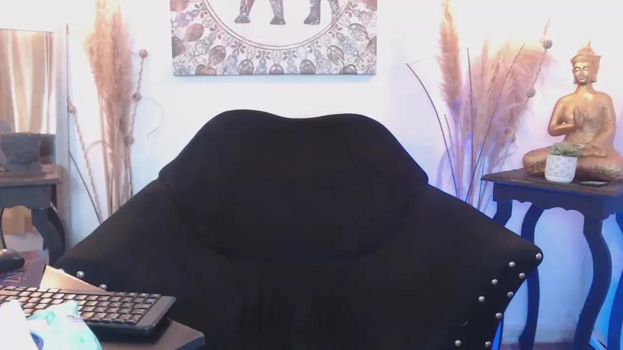 b4byMara —  #cute #pee #schoolgirl #anal #squirt #deepthroat #C2C