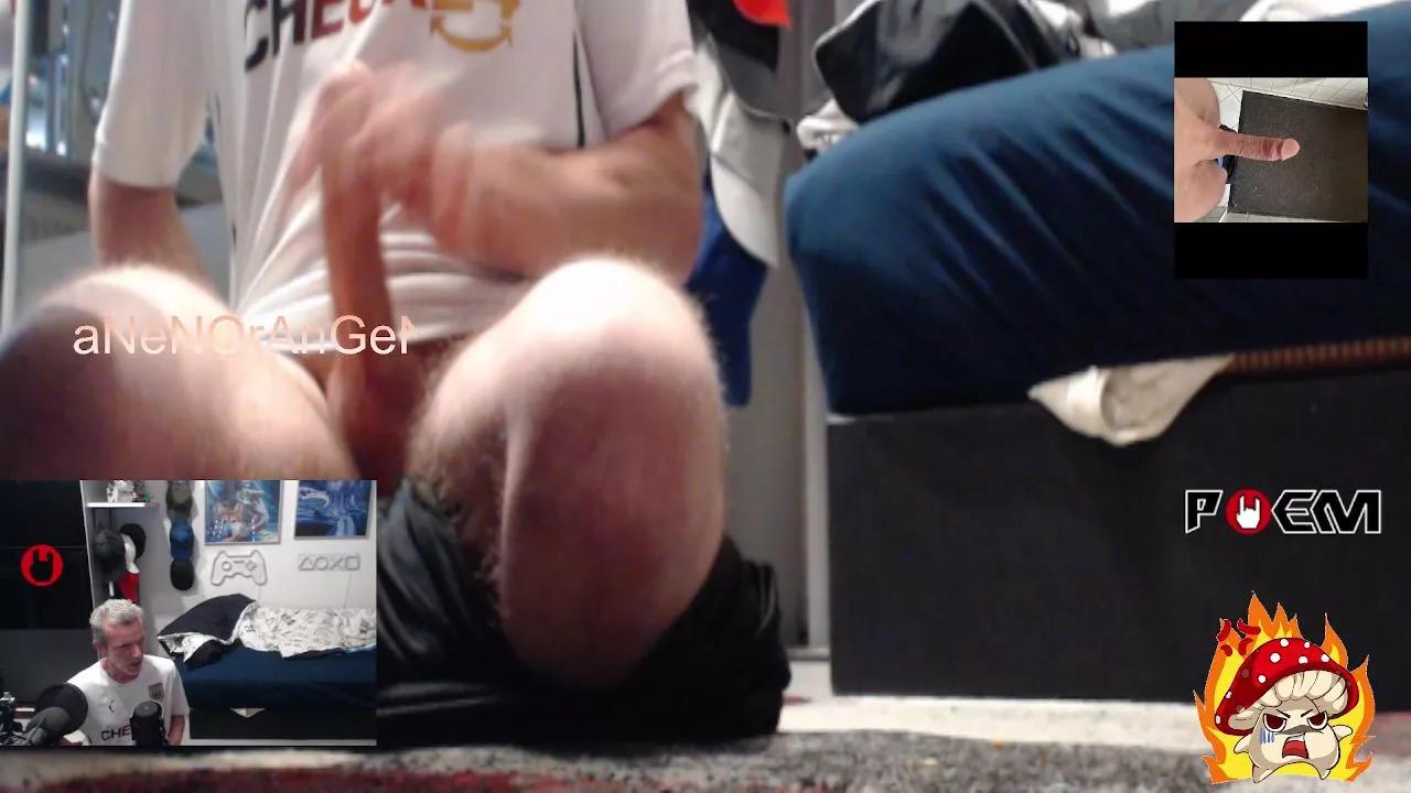 BaNaNeNOrAnGeN on Cam4 