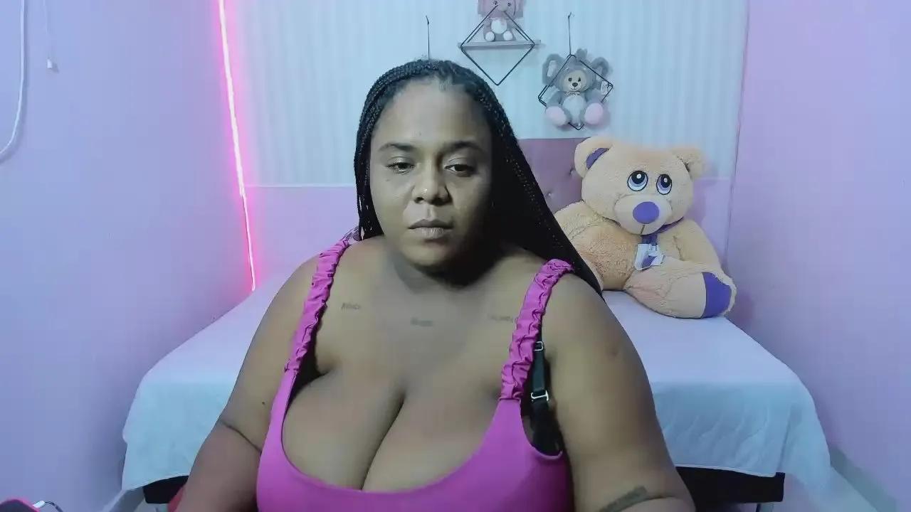 bbw_charlotee —  #feet #femdom #AssToMouth #deepthroat #bigass #bdsm