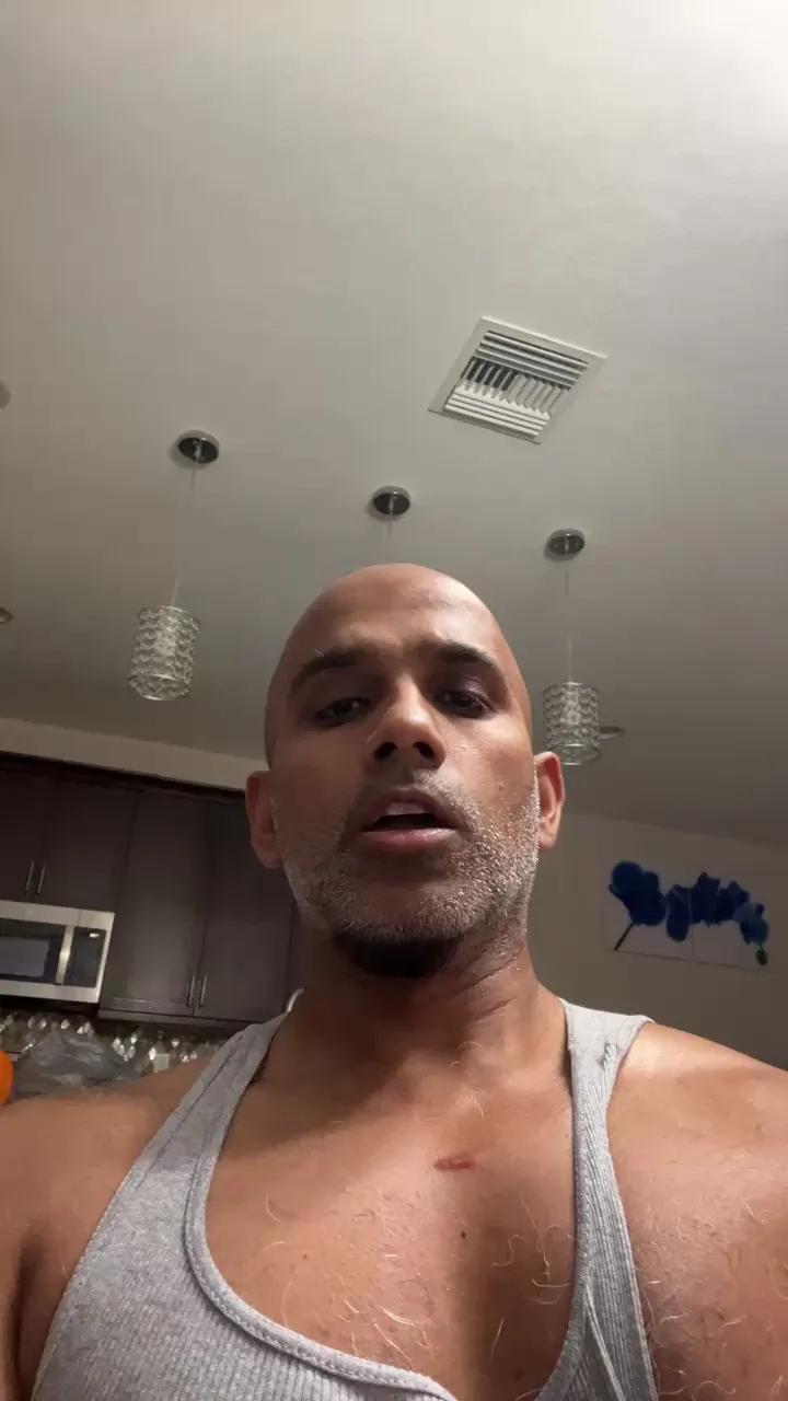 Beachmusclefit — Freechat on Cam4