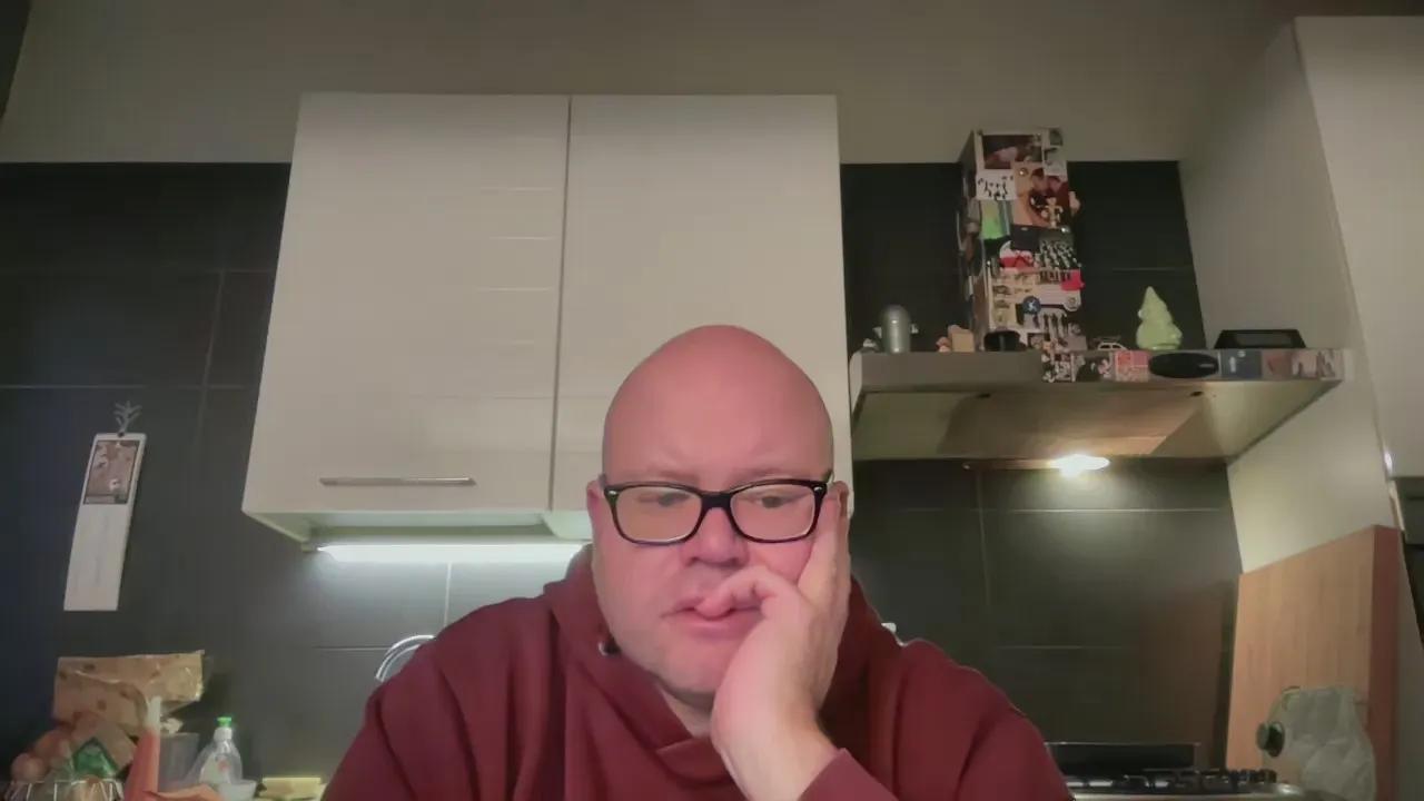 BearBoy78 —  #smoke #uncut #master #pee #masturbation