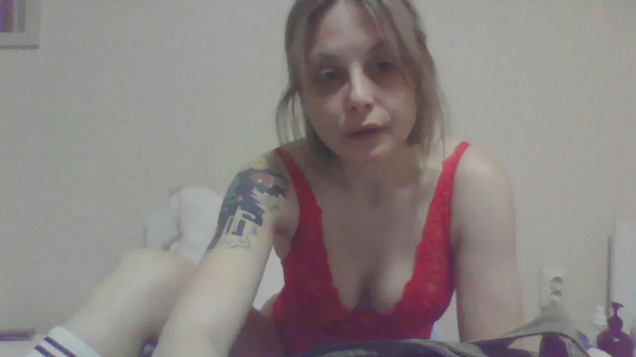 bella325 on Cam4 
