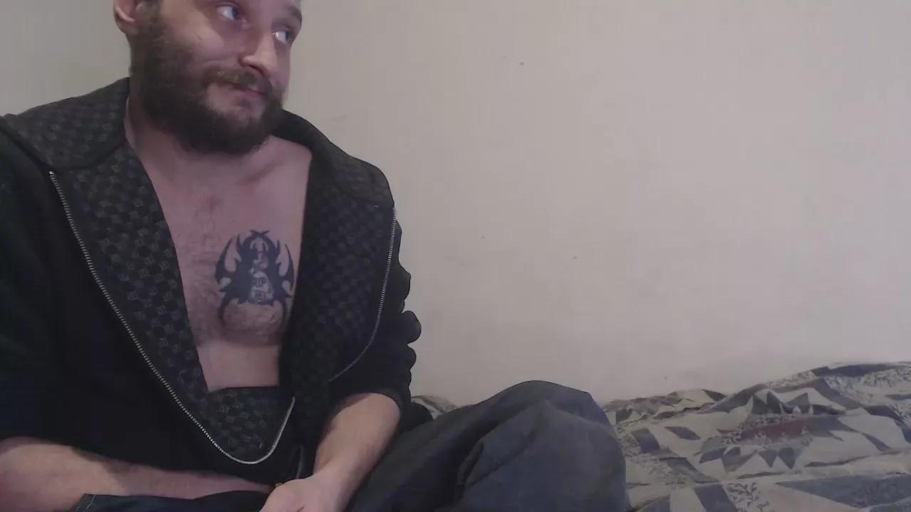bigBUZZZZ69 on Cam4 