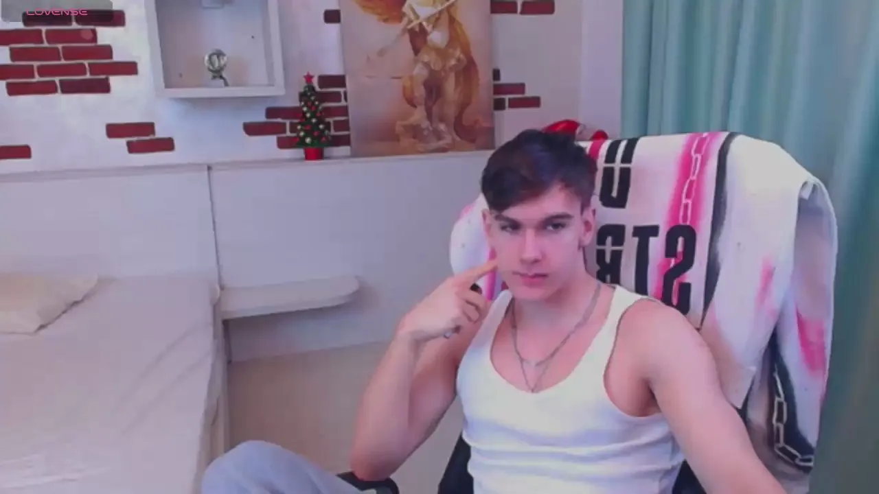 Offline BradyFlint on Cam4