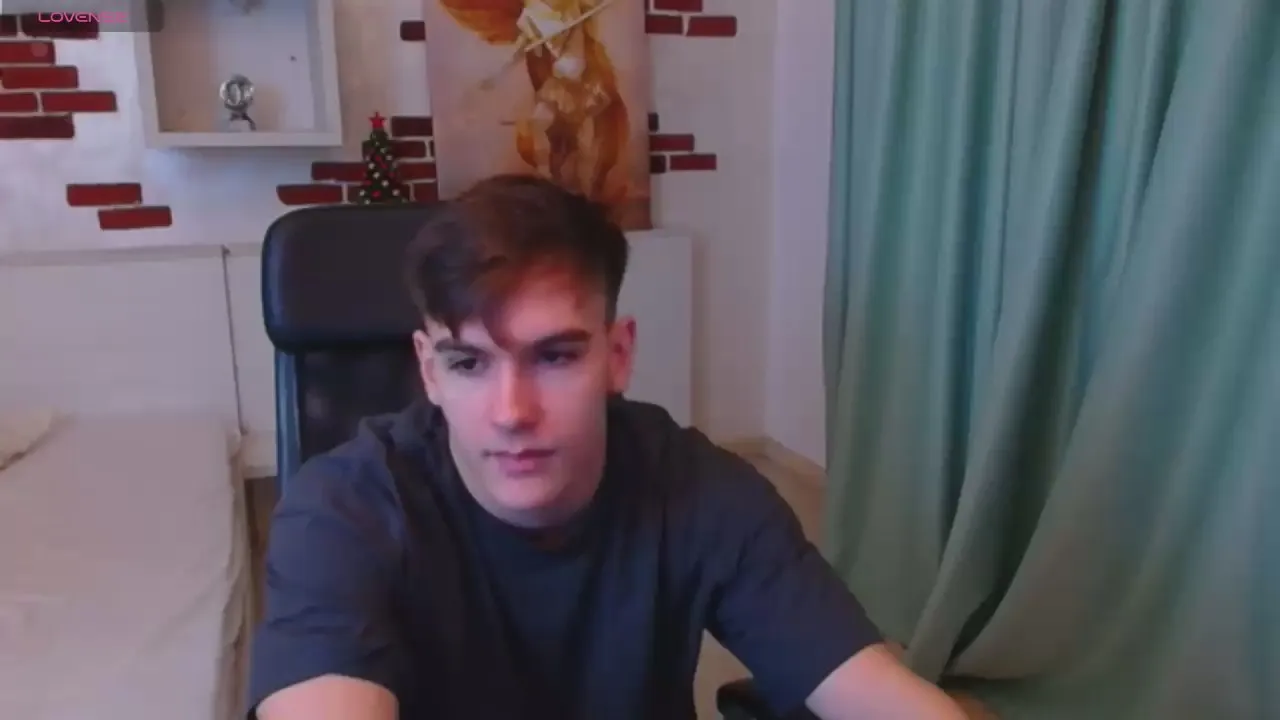 Offline BradyFlint on Cam4