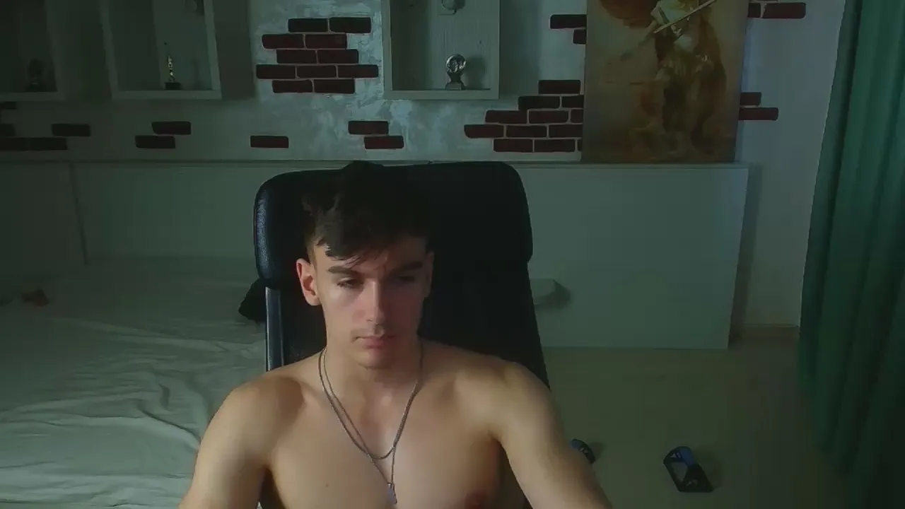 Offline BradyFlint on Cam4