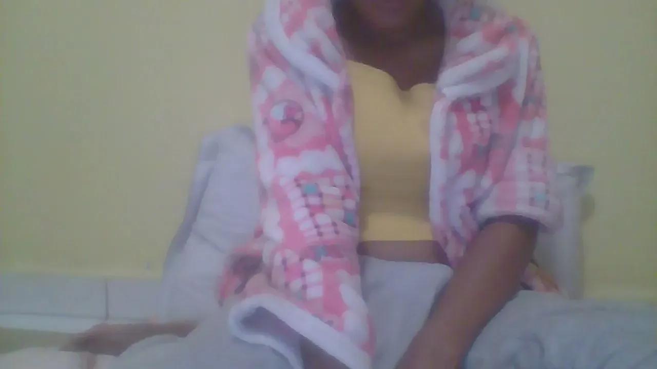 briscelatafit3 — Freechat on Cam4