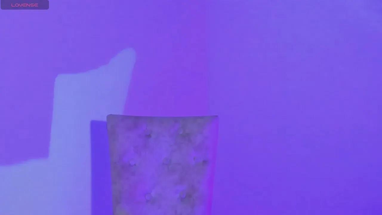 Camila_Rojas —  #masturbation #milk #C2C #striptease #spanking #feet #bdsm