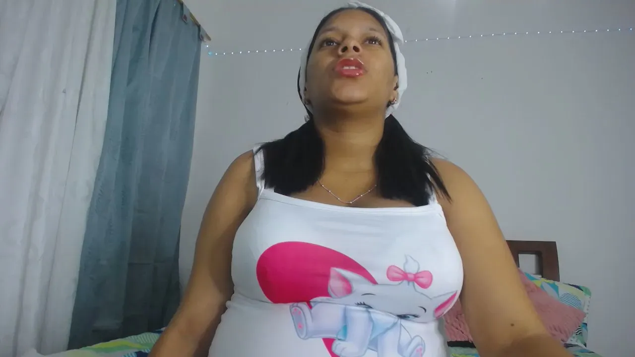 Offline Camila_sex0 on Cam4